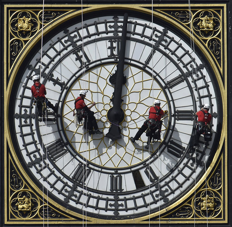 while-polishing-the-clock-cleaners-rappel-down-one-of-the-faces-of-big-ben-above-the-houses-of-parliament-in-central-london-august-19-2014-a-week-has-been-set-aside-for-the-cleaning-of-what-is-officially-kn