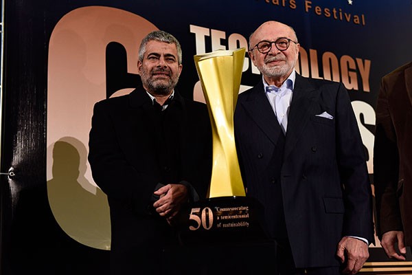 Madiran-in-Iran-6th-Technology-Stars-Award-02