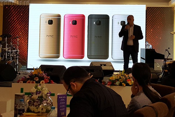 Htc-One-M9-Unveiled-in-Iran-07