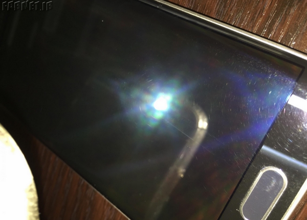 Samsung-Galaxy-S6-edge-arrives-in-damaged-condition.jpg