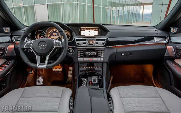 2014-Mercedes-Benz-E63-AMG-4MATIC-cockpit
