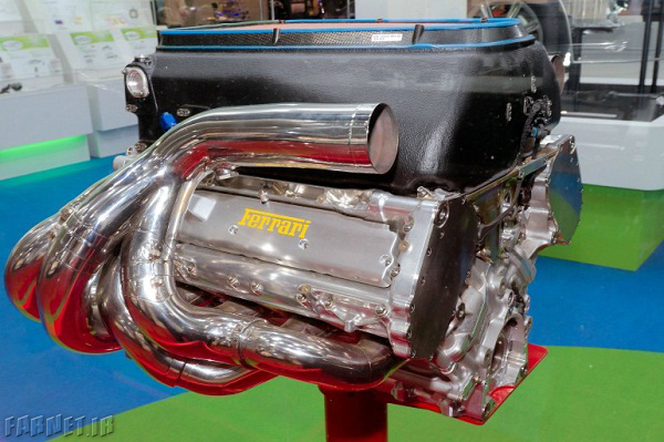 ferrari-f1-f138-racecar-Engine