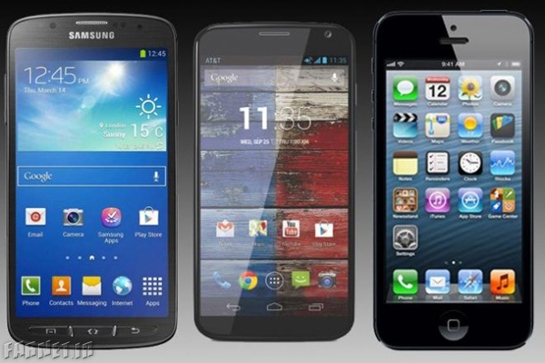 Moto-X-compare-to-iPhone-5-and-Galaxy-S4