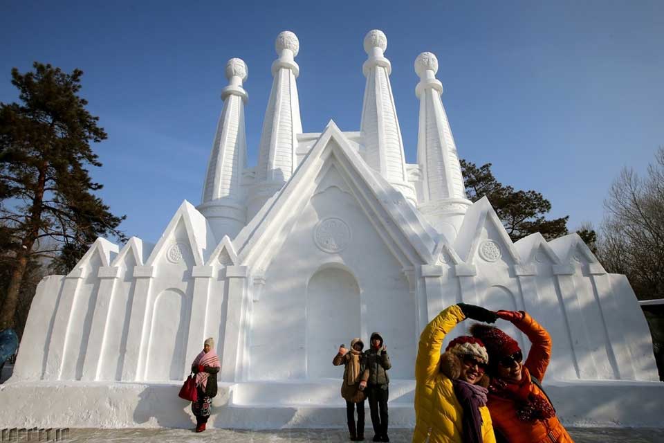 Harbin-International-Snow-Sculpture-Art-Expo-05