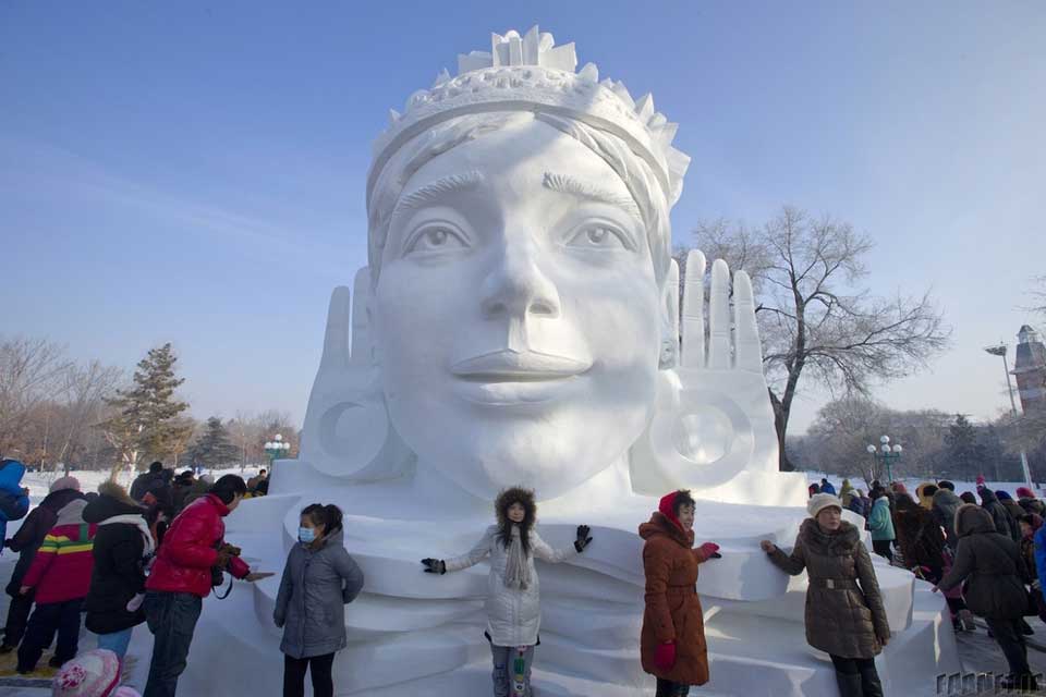 Harbin-International-Snow-Sculpture-Art-Expo-09