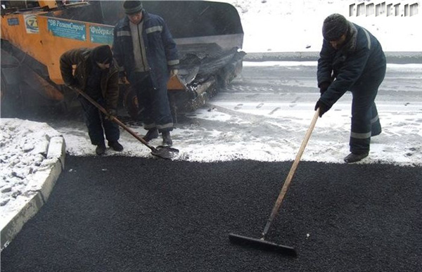 Russians asphalt over snowed roads 03