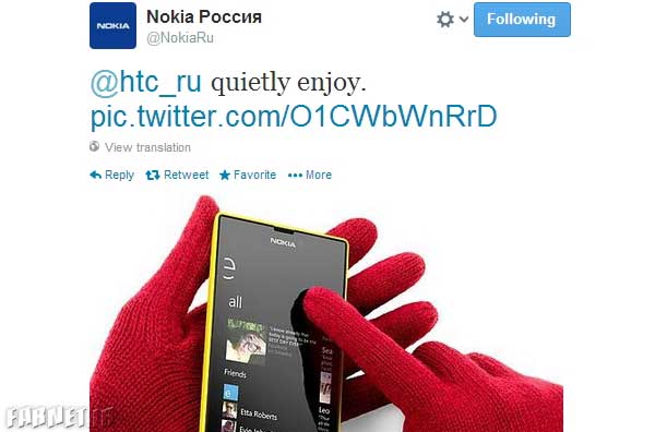 HTC-Russia-Nokia-gloves