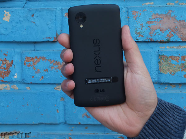Nexus-5-Review-in-Farnet-02