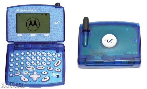 Motorola-V100