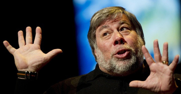 Steve-Wozniak-Talks-Wearables-Samsung-Galaxy-Gear-is-Worthless