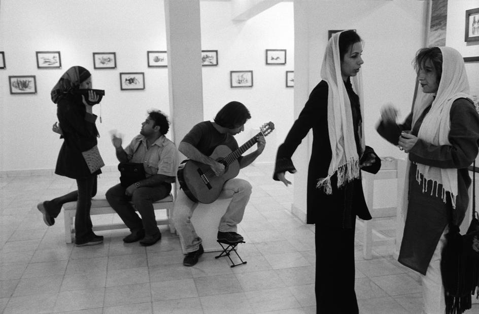 بیوگرافی عباس عطار نگاهی به آثار معروف عکاس ایرانی با