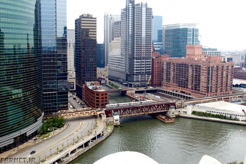 نمایی از شهر شیکاگو از بالکن ساختمان موتورولا
