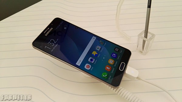 Samsung-Galaxy-Note-5-Hands-On-in-farnet-10