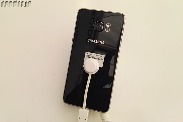 Samsung-Galaxy-S6-Edge-Plus-Hands-On-in-farnet-02