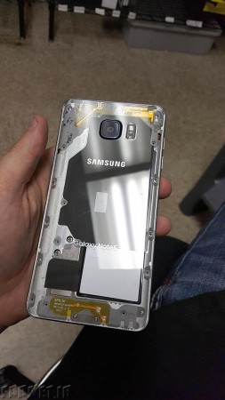 Samsung-Galaxy-DIY-clear-back-cover-5-SbQjVMV