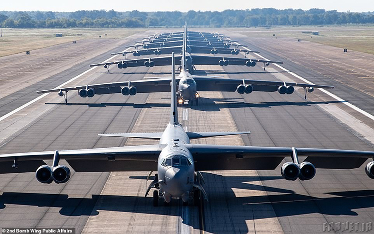 Boeing B-52 Stratofortress
